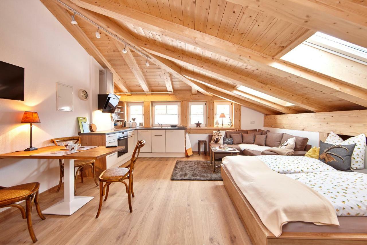 Ferienwohnung Ostermair Apartment Gudiberg جارمش بارتنكيرشن المظهر الخارجي الصورة
